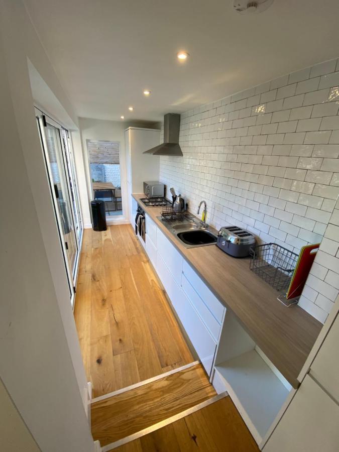 Stylish 2 Bedroom Cottage, Close To Town Centre Worthing Exterior photo